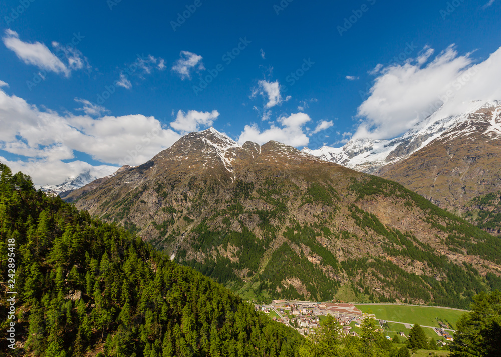 Obraz premium Summer Matterhorn Alps mountain, Swiss