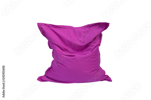 Foto crimson beanbags isolated on white background.