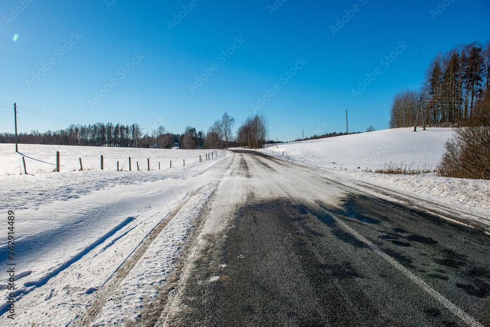 empty asphalt road in winter