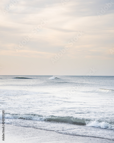Ocean waves crashing  on the shore © lukasz_kochanek