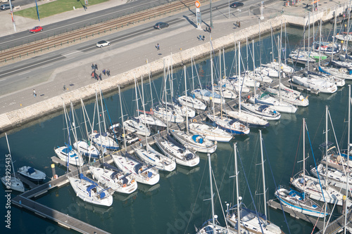 Obraz na płótnie harbor with small boats w salonie