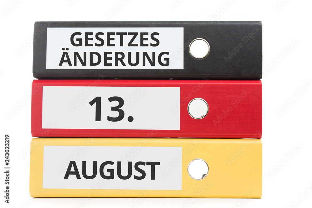 Obraz premium Gesetzesänderung 13. AUGUST Beschriftung auf Ordner