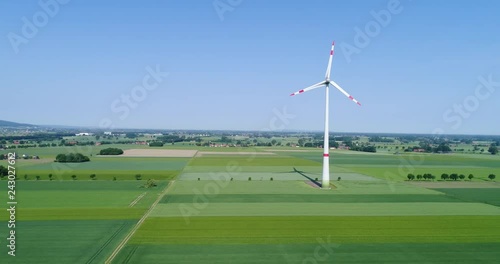 Windkraftanlage in Deutschland von oben