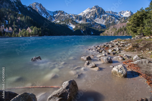 Lago de San Mauricio, parque nacional de aigües tortes i estany de sant maurici photo