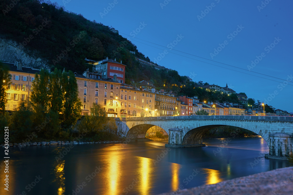 Grenobler Brücke auf der Isére