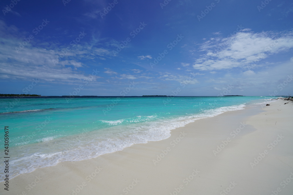 View of the ocean on Veyofushi Island, Maldives