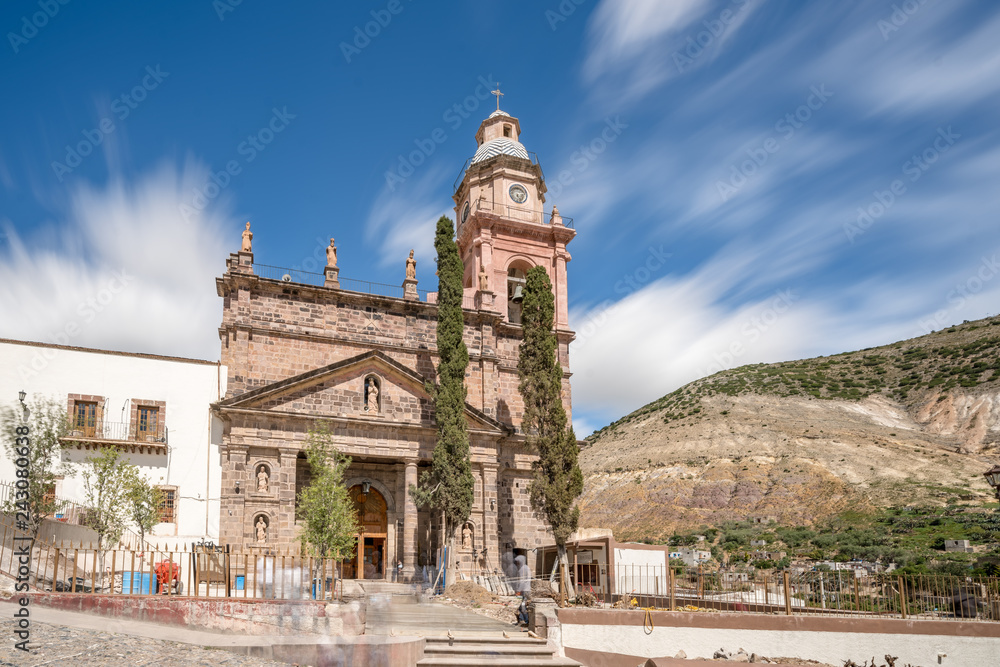 Fototapeta premium Long Exposure Church in Real De Catorce Mexico