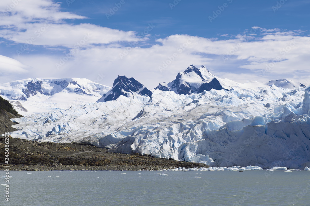 ペリト・モレノ氷河（アルゼンチン）