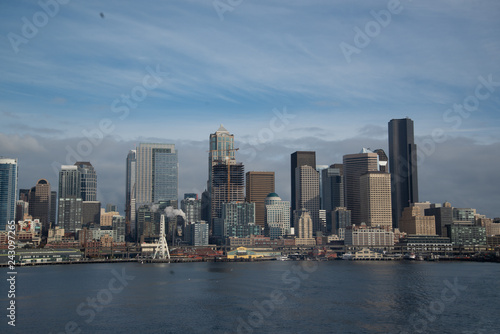 Seattle skyline from Bainbridge island ferry © Mariana Ianovska