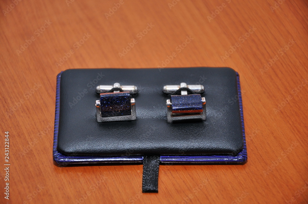  modern cufflink 