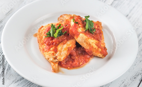 Chicken in tomato garlic sauce