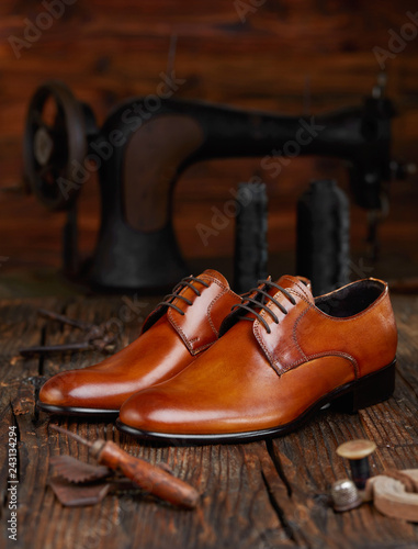 Traditional made men shoes