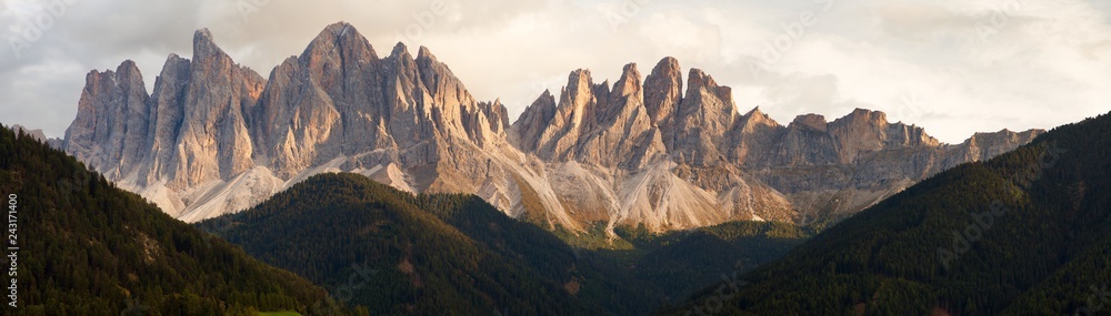 Geislergruppe or Gruppo dele Odle, Italian Dolomites