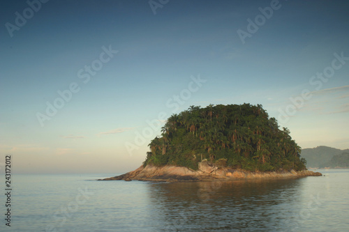 Ilha no litoral brasileiro, baixada santista, entre Santos e São Vicente photo