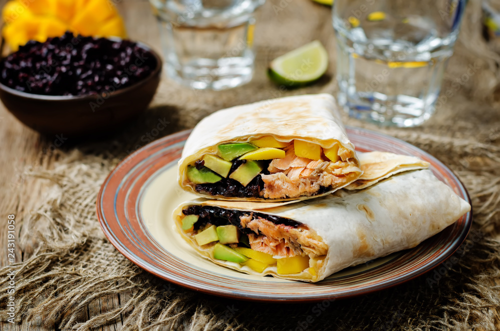 Salmon avocado mango black rice burritos Salmon avocado mango black rice burritos