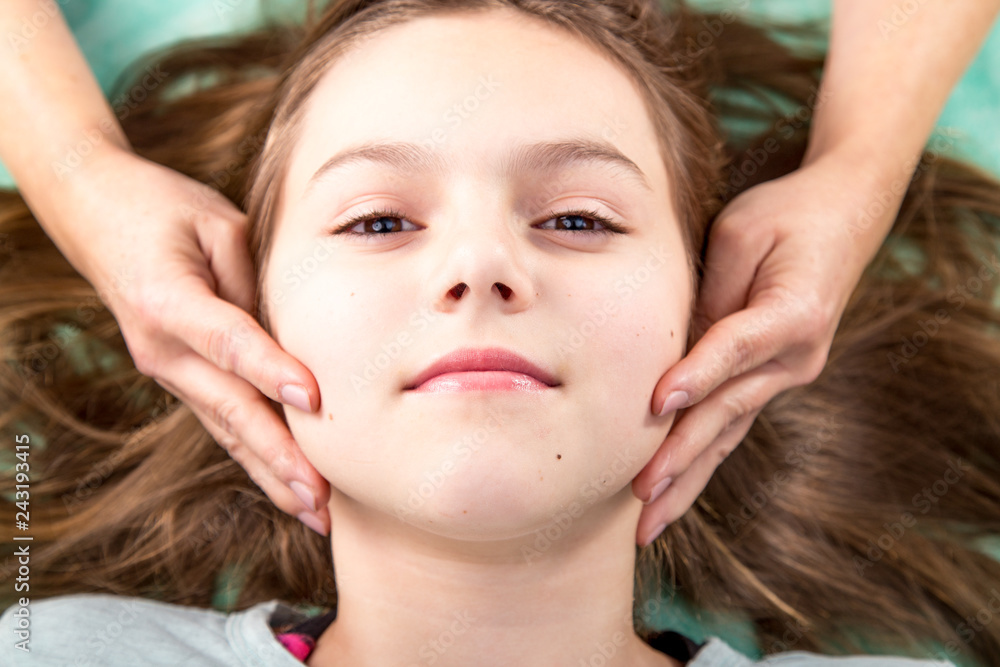 Fototapeta premium Terapia czaszkowo-krzyżowa 