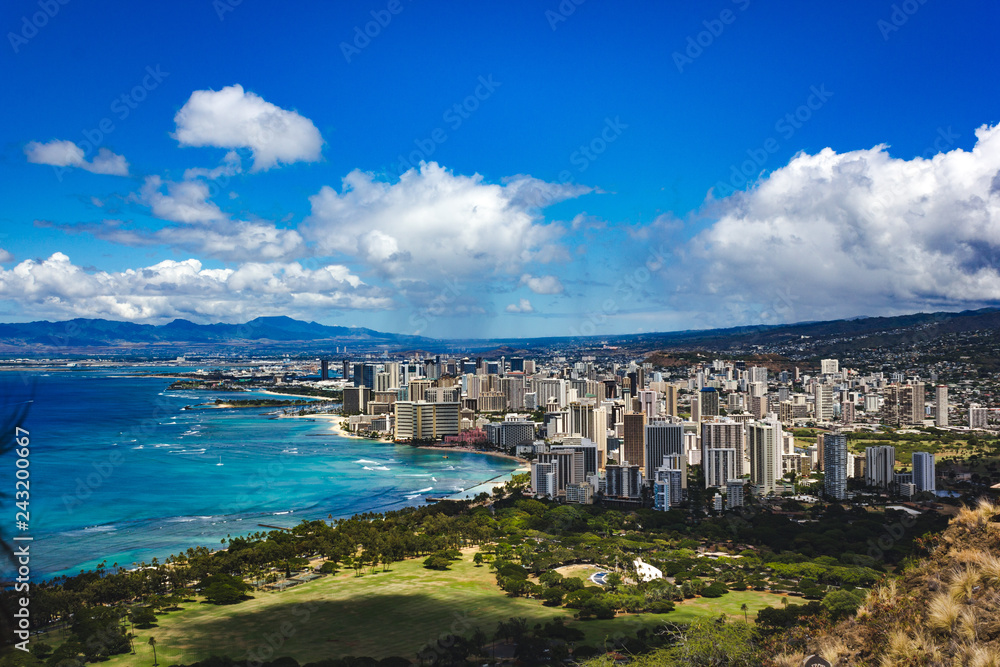 Honolulu vom Diamond Head aus gesehen auf Hawaii, Oahu