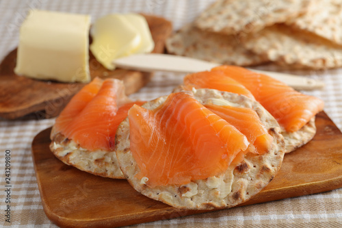 Sandwiches with salmon and crispbread