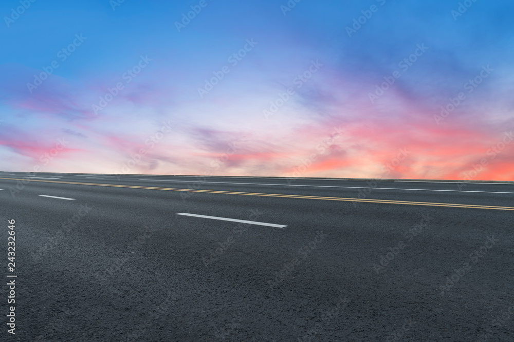 Naklejka premium Sky Highway Asphalt Road and beautiful sky sunset scenery