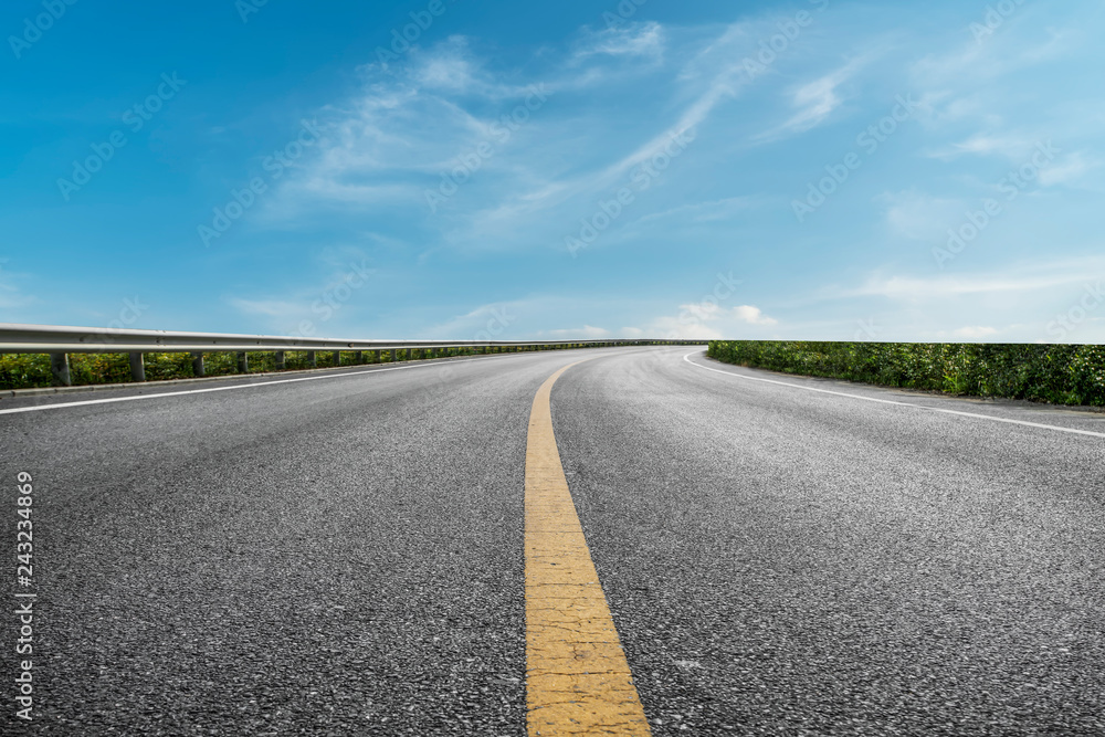 Naklejka premium Sky Highway Asphalt Road and beautiful sky sunset scenery