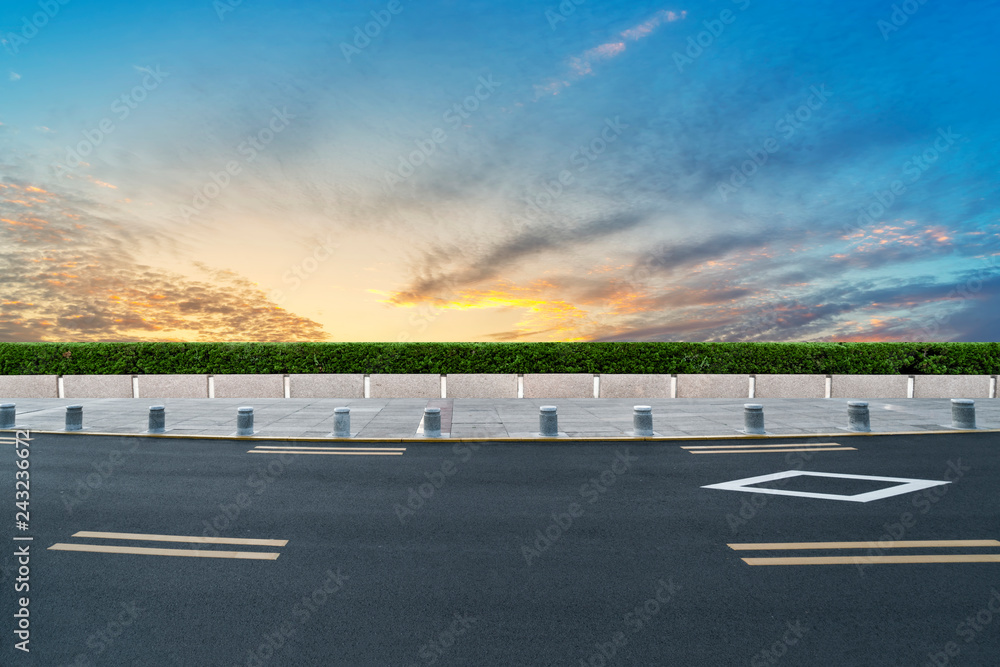 Fototapeta premium Sky Highway Asphalt Road and beautiful sky sunset scenery