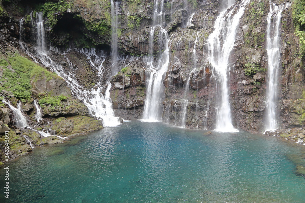 Fototapeta premium Fraicheur sous cascade