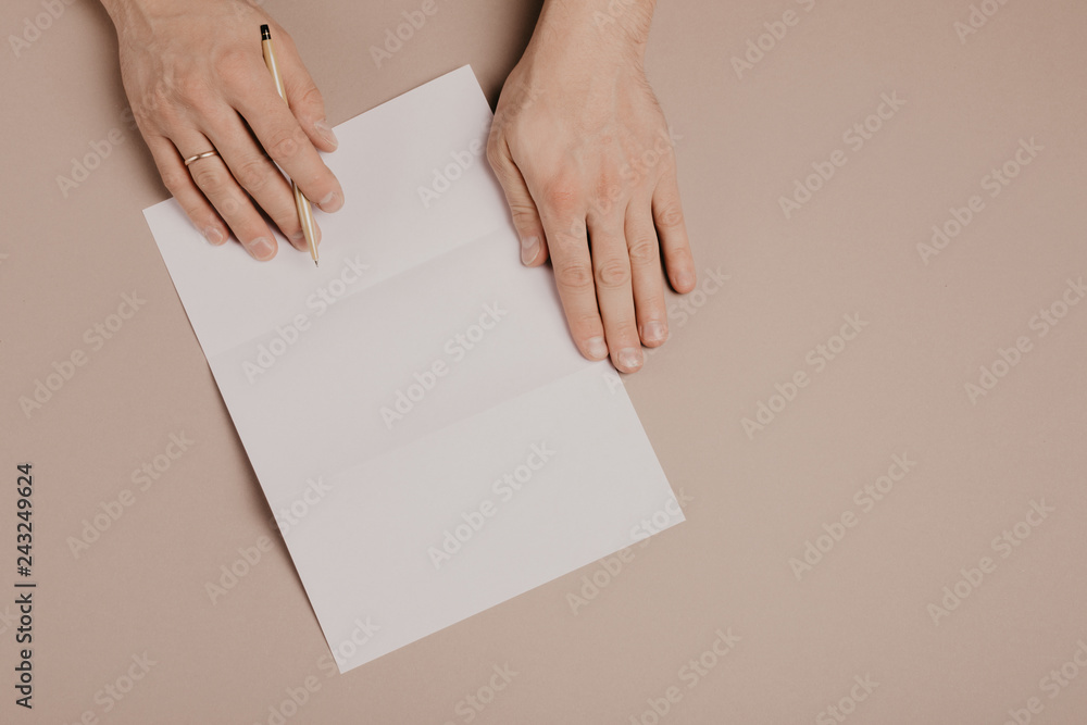 Obraz premium Writing a letter