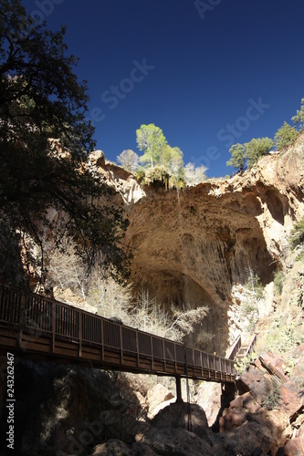 фотографія Waterfall of Tonto Natural Bridge
