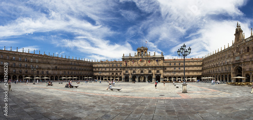 Panorámica de la plaza mayor de Salamanca