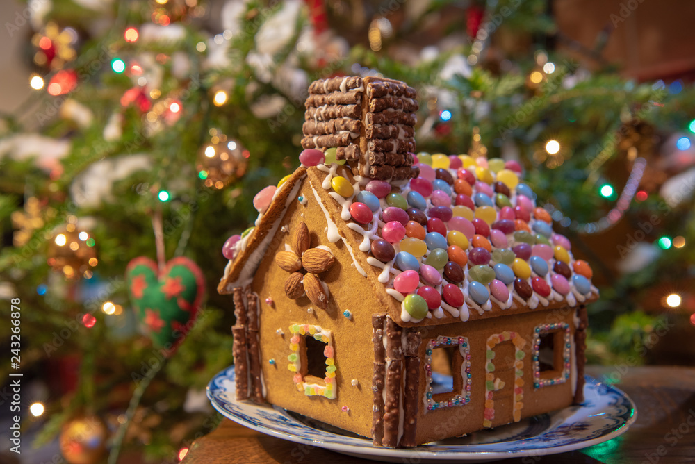クリスマスのお菓子の家 ジンジャーブレッドハウス ヘクセンハウス