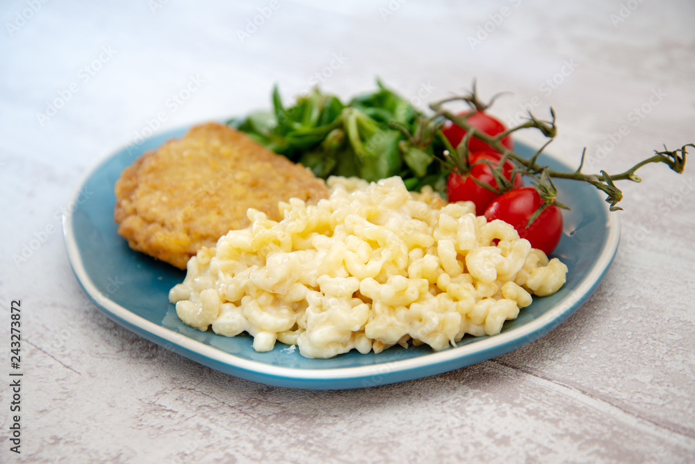 Turkey Blue Cord Coquillettes with Cheese Turkey Blue Cord Coquillettes with Cheese