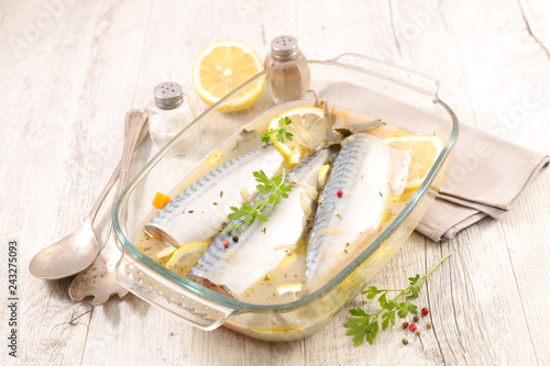 fish with wine and lemon