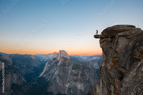 Obraz na płótnie Hiker in Yosemite National Park, California, USA w salonie