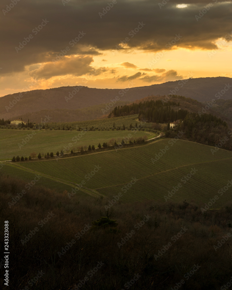 Obraz premium sunset in the hills of tuscany