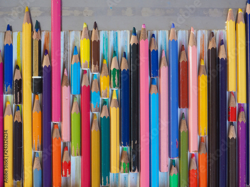 many colour pencils