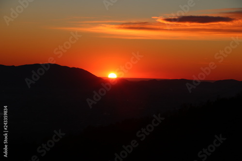 Fototapeta Naklejka Na Ścianę i Meble -  Tuscany Sunset