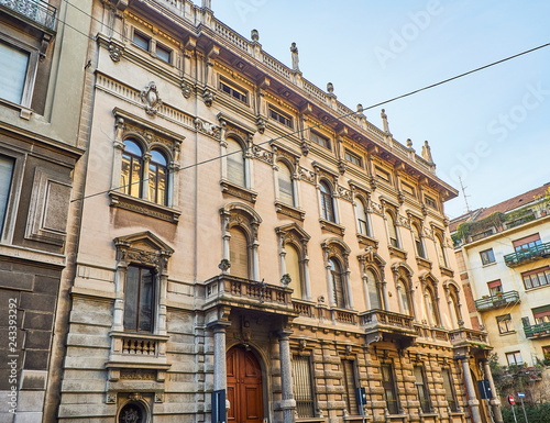 Typical building of Milan, Lombardy, Italy. © Álvaro Germán Vilela