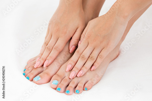 手と足のネイル