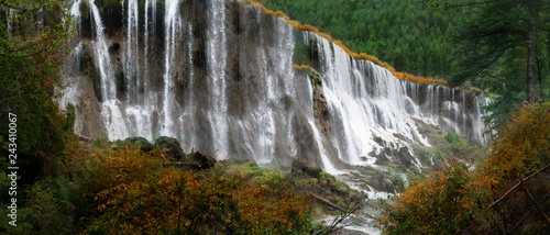 Fototapeta Naklejka Na Ścianę i Meble -  The panoramic colorful scenery of waterfall at Jiuzhaigou national park, world heritage site located in Sichuan Province China