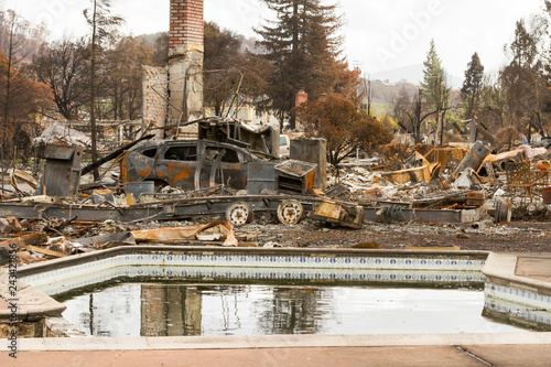 Paradise Lost - Crying into the Viewfinder: One Month After the 2017 Sonoma County Wildfires
