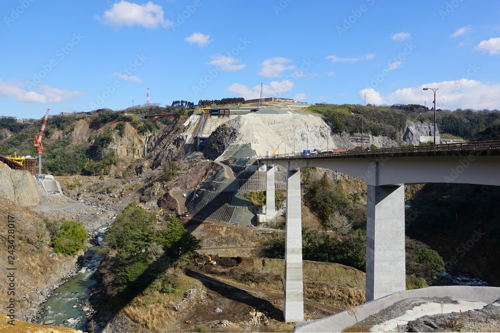 2016年4月の熊本地震以後 復旧工事が進む熊本県阿蘇郡南阿蘇村の長陽大橋付近(2019年1月現在)