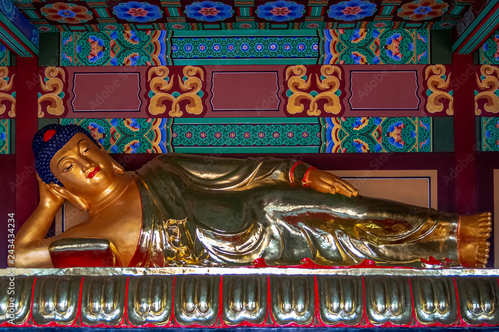 Φωτογραφία The interior and scenery of the Buddhist Temple of Hua Yan or Huayan in the Chinese City of Tumen, Jilin Province, Korea Yanbian Prefecture