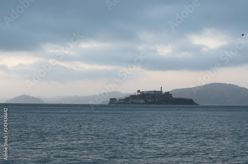 Alcatraz © Henry