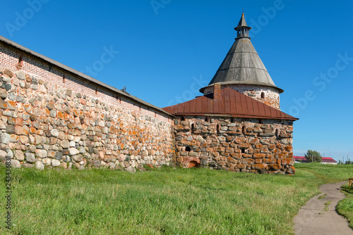 White tower and the building for drying grain Spaso-Preobrazhensky Solovetsky Monastery