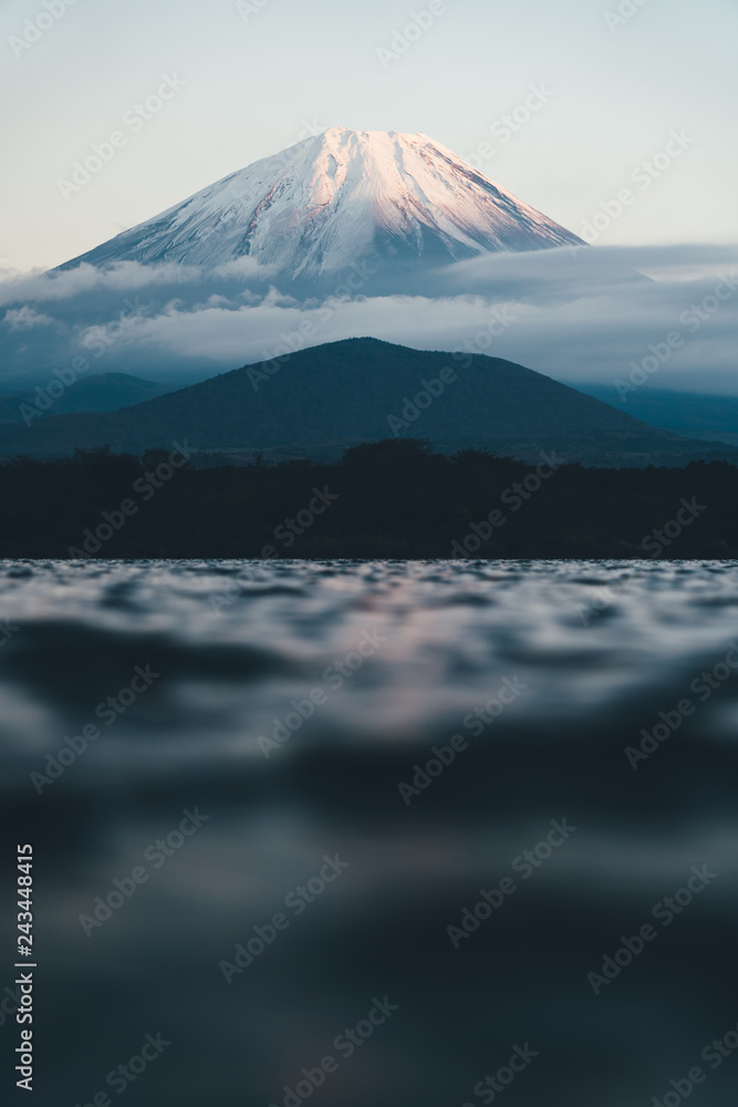 富士山と精進湖 mountain mt.fuji フジ 日本 japan