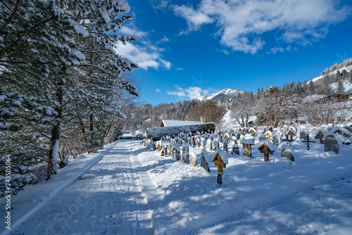 Cemetery by the church of Saanen