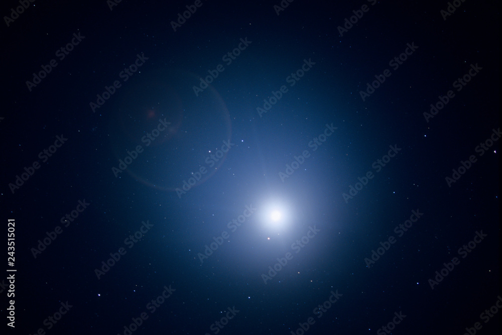 Moonlight in the Sky - 天空の月光 Moonlight in the Sky - 天空の月光