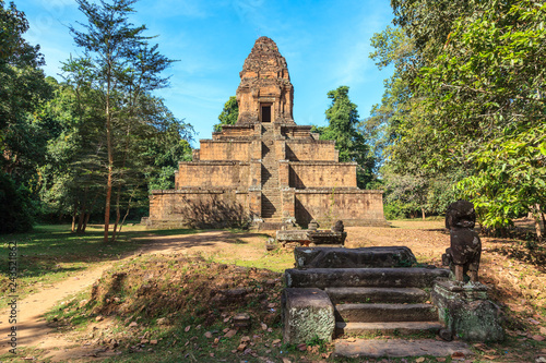  Baksei Chamkrong Temple. Angkor, Cambodia