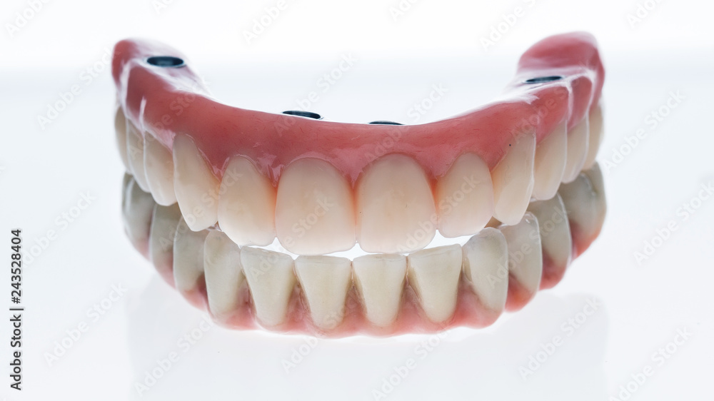 Obraz premium Two ceramic prosthesis to show bite
