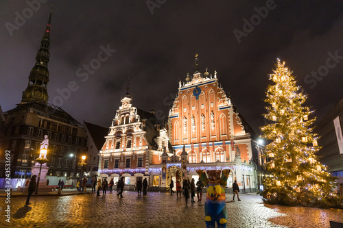 City Hall Square with House of the Blackheads and Saint Peter church in Old Town of Riga at night during Christmas, Latvia © A. Zeitler